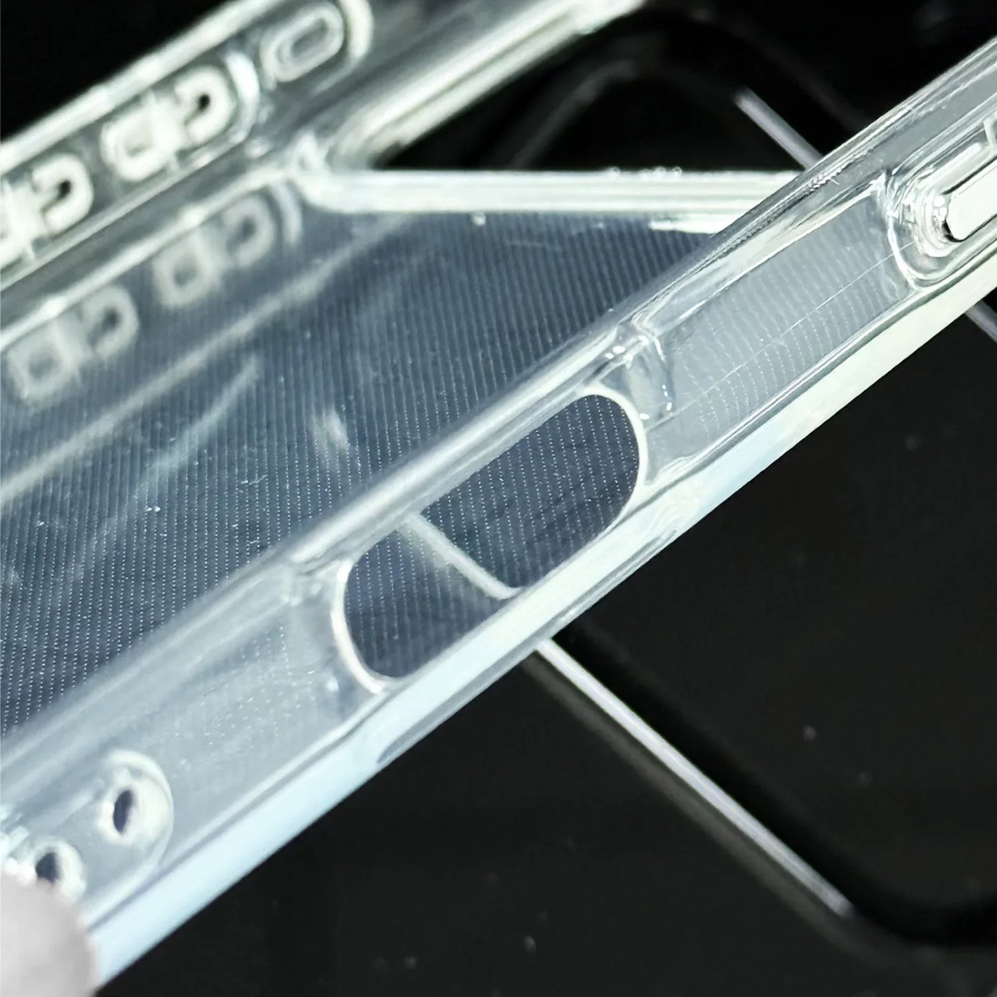 Transparent Silicone Phone Case for IPhone 17 IPhone 17Pro Max Shockproof Transparent Bumper Soft Clear Cover Luxury Metal Case