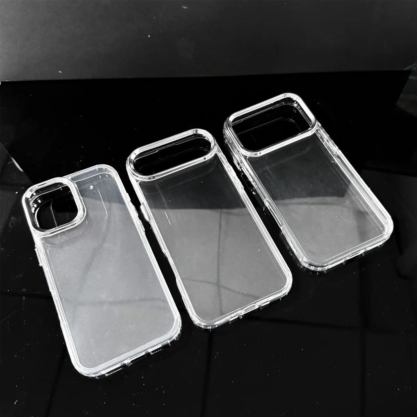Transparent Silicone Phone Case for IPhone 17 IPhone 17Pro Max Shockproof Transparent Bumper Soft Clear Cover Luxury Metal Case